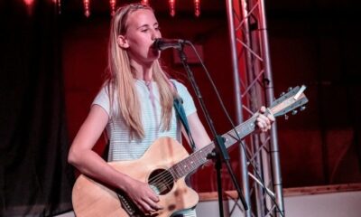 emma-chamberlain-networth-wealthyvoice